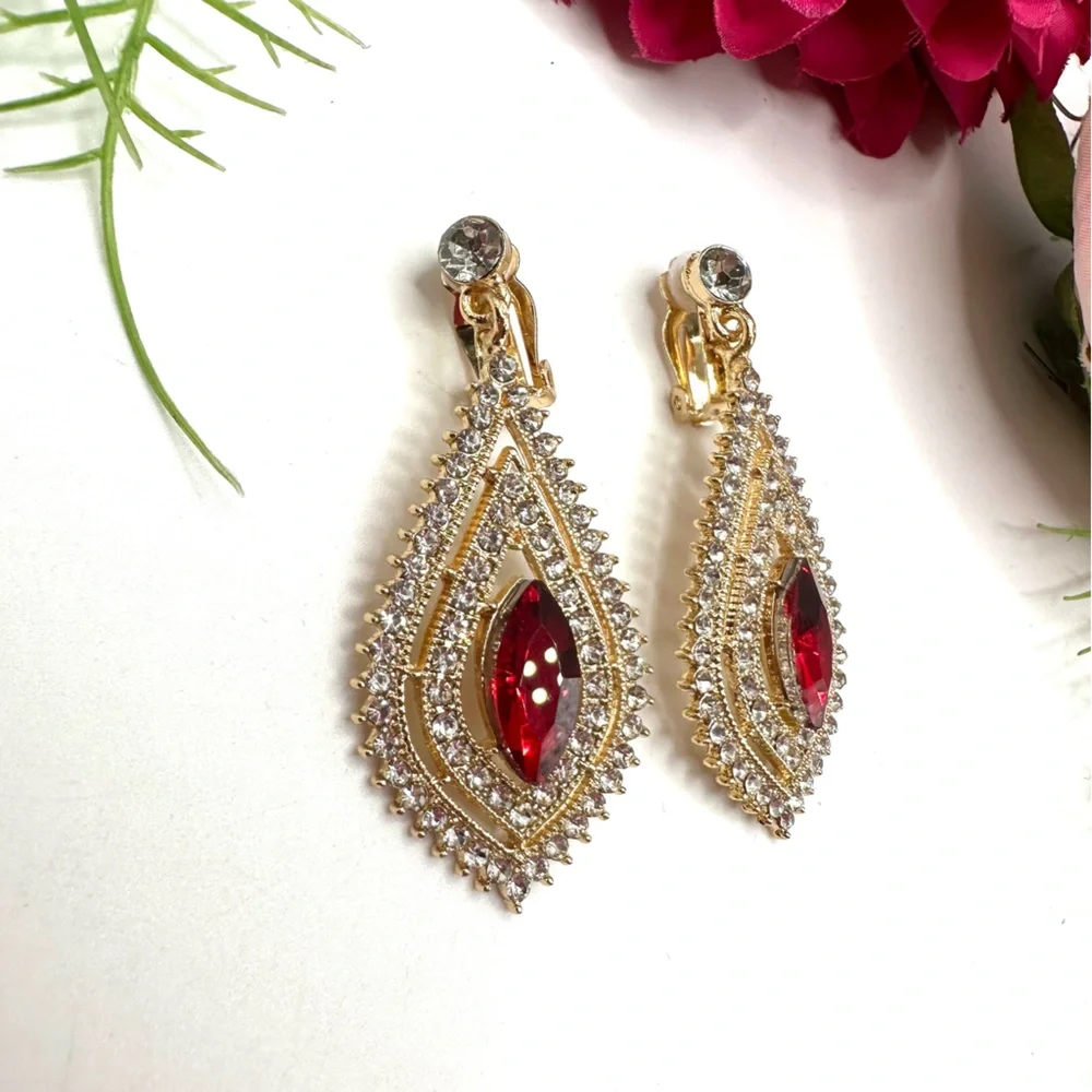 NEW⚜️Classy Ruby Red Crystal Drop Clip Earrings - Picture 5 of 7